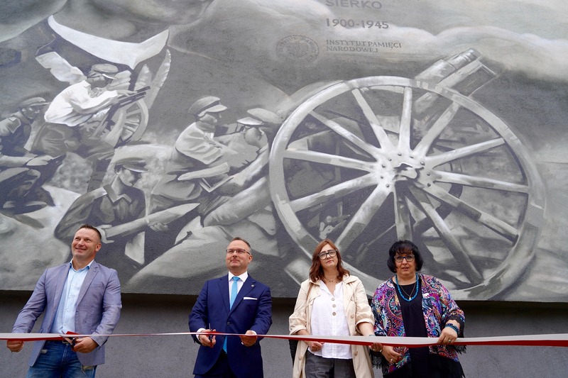 Prezentacja muralu kapitana Władysława Sierki, uczestnik Bitwy Warszawskiej 1920 r. oraz wojny obronnej w 1939 r - Kosin, 22 sierpnia 2024 r.