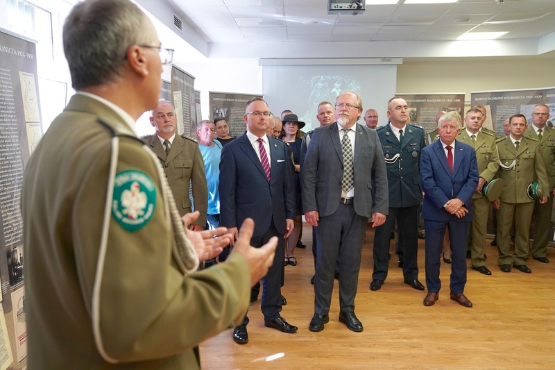 Uroczystość odsłonięcia tablicy upamiętniającej 100. rocznicę utworzenia Korpusu Ochrony Pogranicza – Szczecin, 17 września 2014.