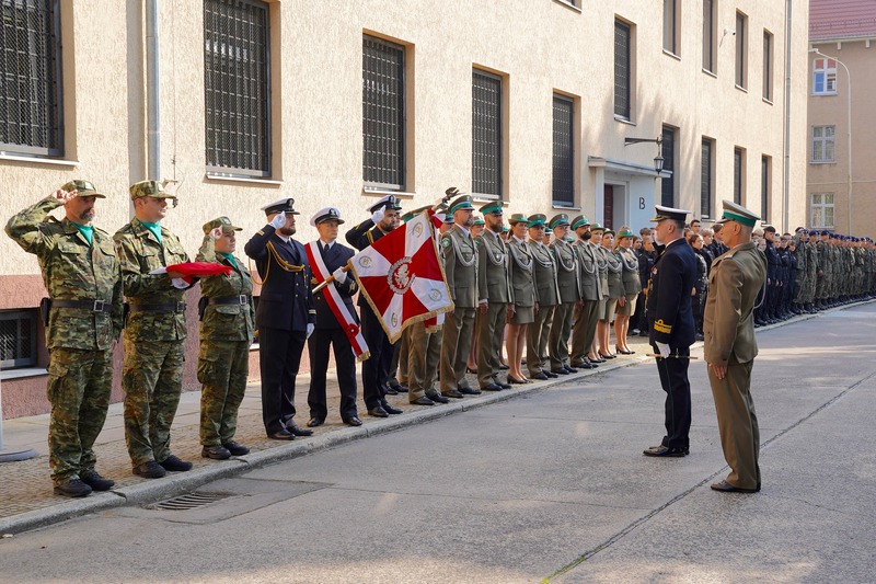 Uroczystość odsłonięcia tablicy upamiętniającej 100. rocznicę utworzenia Korpusu Ochrony Pogranicza – Szczecin, 17 września 2014.