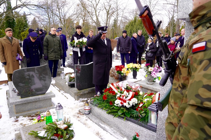 Prezentacja nagrobka Powstańca Wielkopolskiego – Ludwika Sarrazina – Gorzów Wielkopolski, 18 lutego 2025