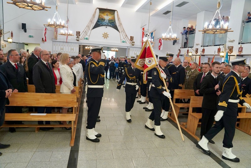 Uroczystość odsłonięcia tablicy poświęconej pamięci kapelanów, ofiar zbrodni katyńskiej – Świnoujście, 5 maja 2025.