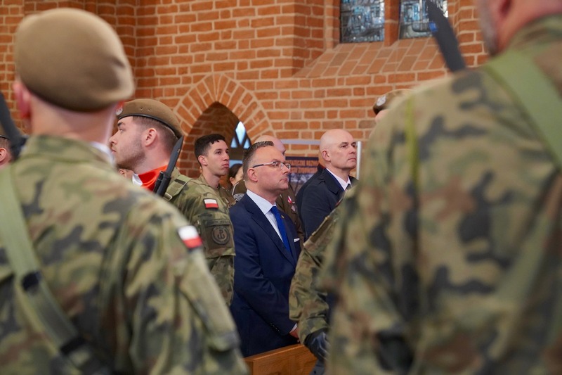 Uroczystość odsłonięcia tablicy poświęconej „Sprawiedliwemu wśród narodów świata", ks. Józefowi Czapranowi – Gorzów Wielkopolski, 8 maja 2025