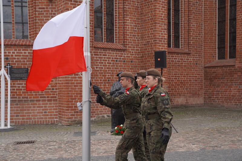 Uroczystość odsłonięcia tablicy poświęconej „Sprawiedliwemu wśród narodów świata", ks. Józefowi Czapranowi – Gorzów Wielkopolski, 8 maja 2025
