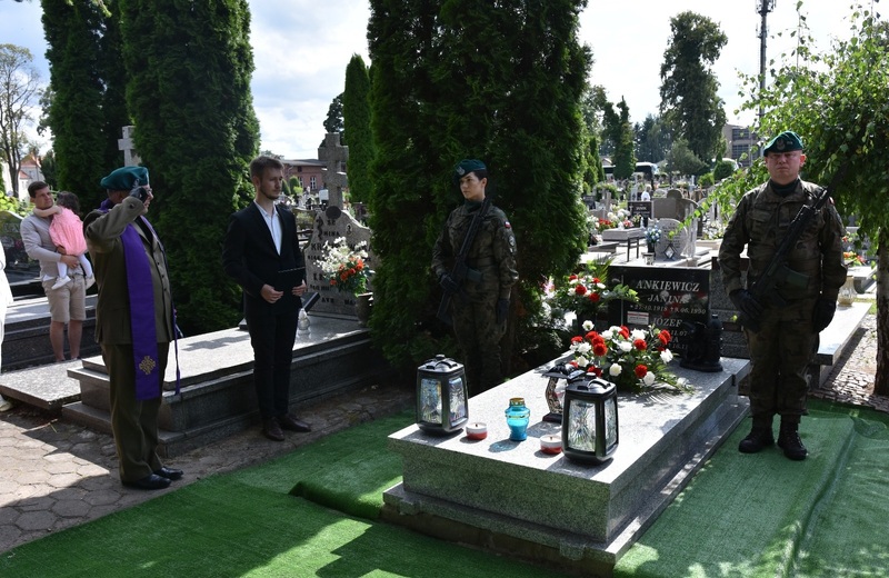 Uroczystość nadania nazwy placu imienia powstańca warszawskiego Józefa Ankiewicza ps. „Rdzeń”