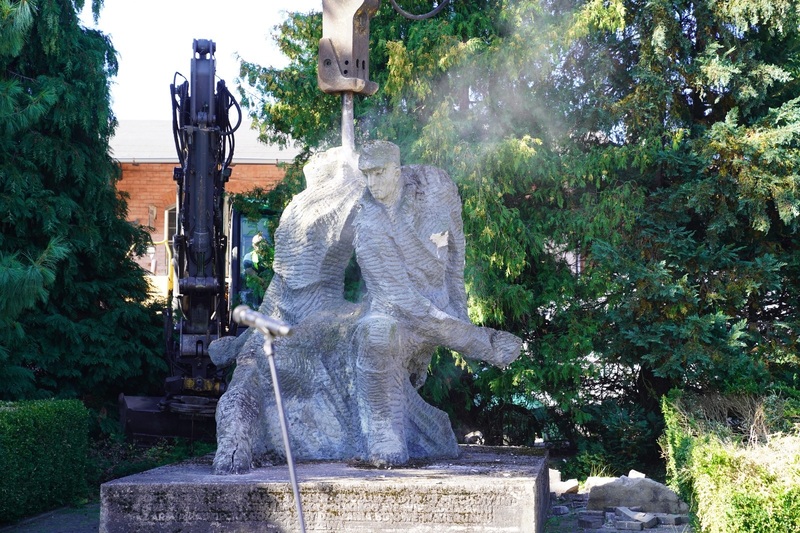 Demontaż sowieckiego obiektu propagandowego – Płoty, 18 sierpnia 2025