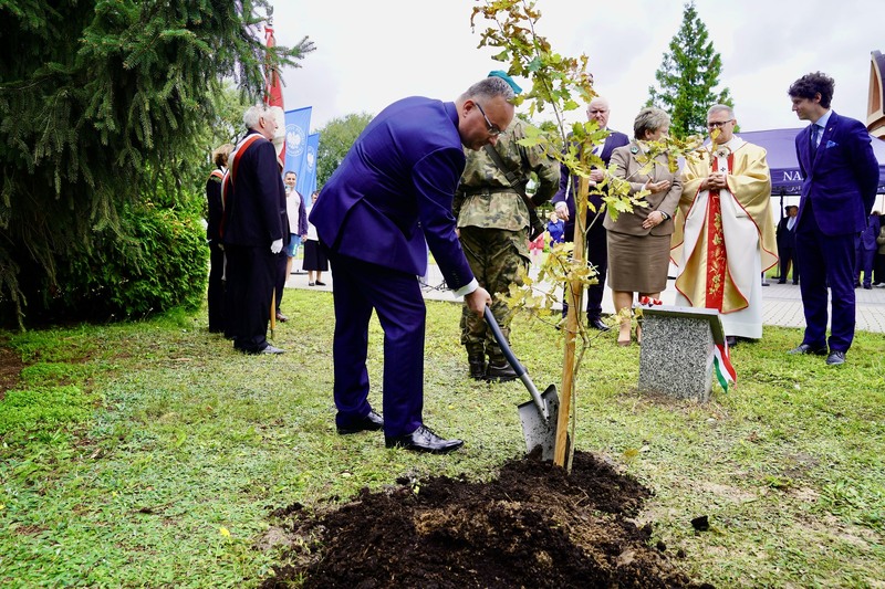 547937407_1587314038917169_1089778149168835016_n