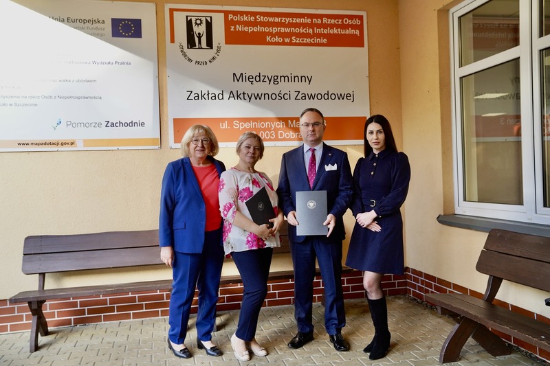 Wspieramy osoby niepełnosprawne