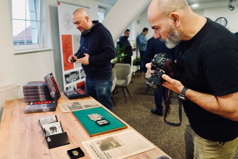 Konferencja prasowa dyrektora Instytutu Pamięci Narodowej Oddział w Szczecinie, w związku z 55. rocznica Grudznia 1970 r.