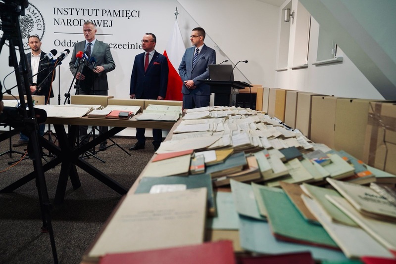 Odzyskanie przez IPN największego ilościowo zbioru dokumentów po byłych organach bezpieczeństwa