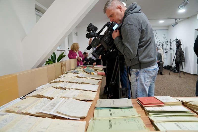 Odzyskanie przez IPN największego ilościowo zbioru dokumentów po byłych organach bezpieczeństwa