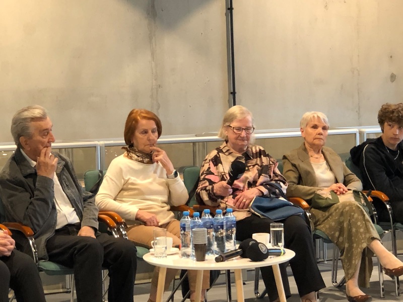 Pamięć, która łączy pokolenia. Spotkanie młodzieży z byłymi więźniami niemieckich obozów
