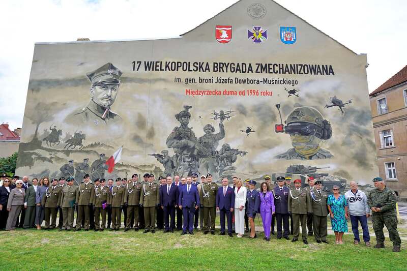 Prezentacja pamiątkowego muralu na 30-lecie powstania 17 Wielkopolskiej Brygady Zmechanizowanej im. generała broni Józefa Dowbora-Muśnickiego – Międzyrzecz, 11 września 2026