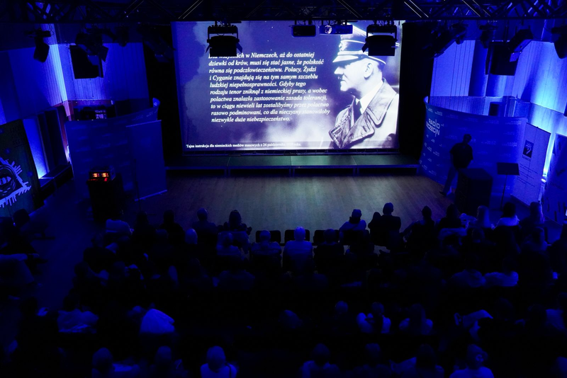Pokaz filmu "Dziewczynka ze zdjęcia" na Szczecin Film Festival. Fot. Marcin Górka