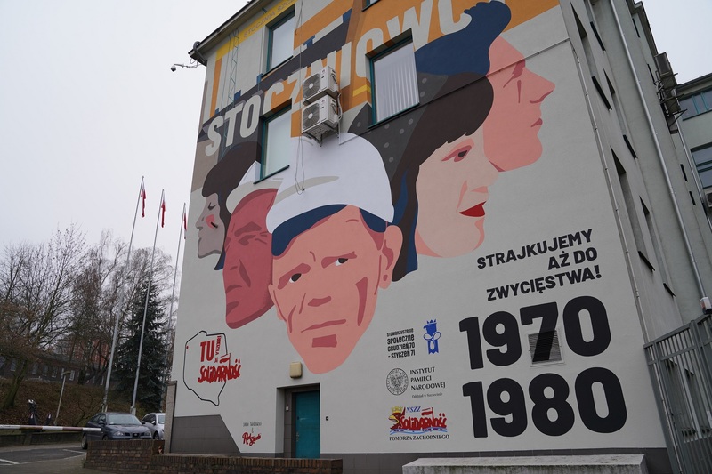 Mural „Strajkujemy aż do zwycięstwa” w 50. rocznicę Grudnia '70 – Szczecin