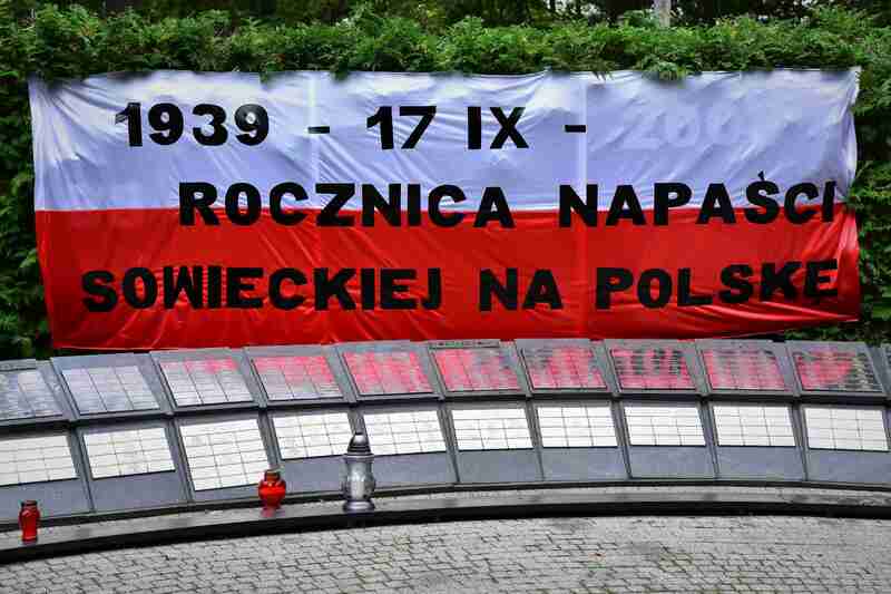 Uroczystości w 82. rocznicę sowieckiej agresji na Polskę (fot. Marcin Manowski/IPN)