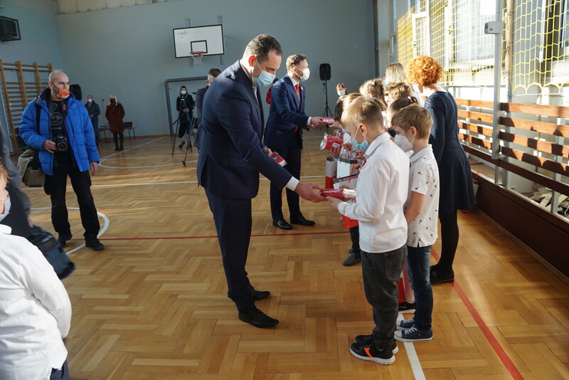 Wokół symboli narodowych8