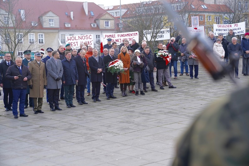 W hołdzie ofiarom protestów robotniczych Grudnia’70